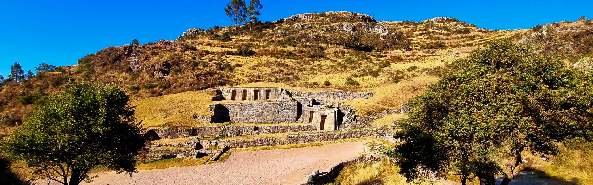 Sitio arqueológico de Tambomachay en Cusco | Trekero