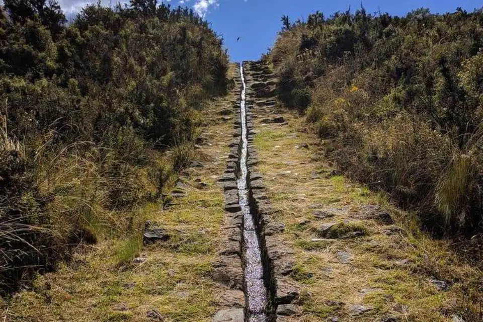 Acueducto de Parque Arqueológico de Tipón 