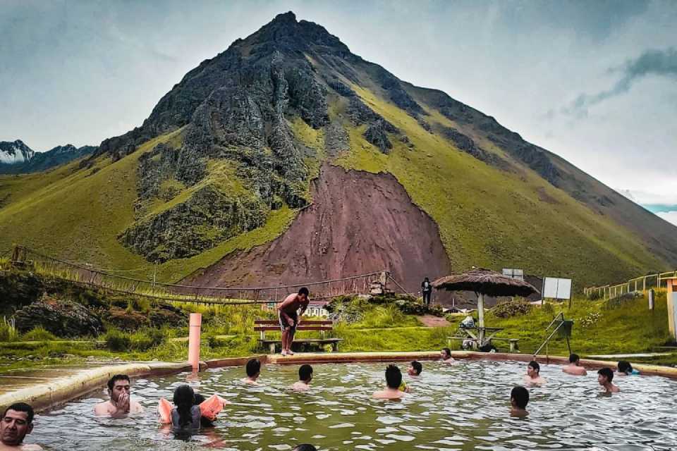 Aguas Termales de La Raya