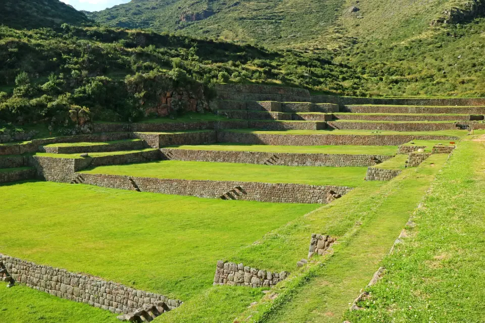 Andenes de Tipón 