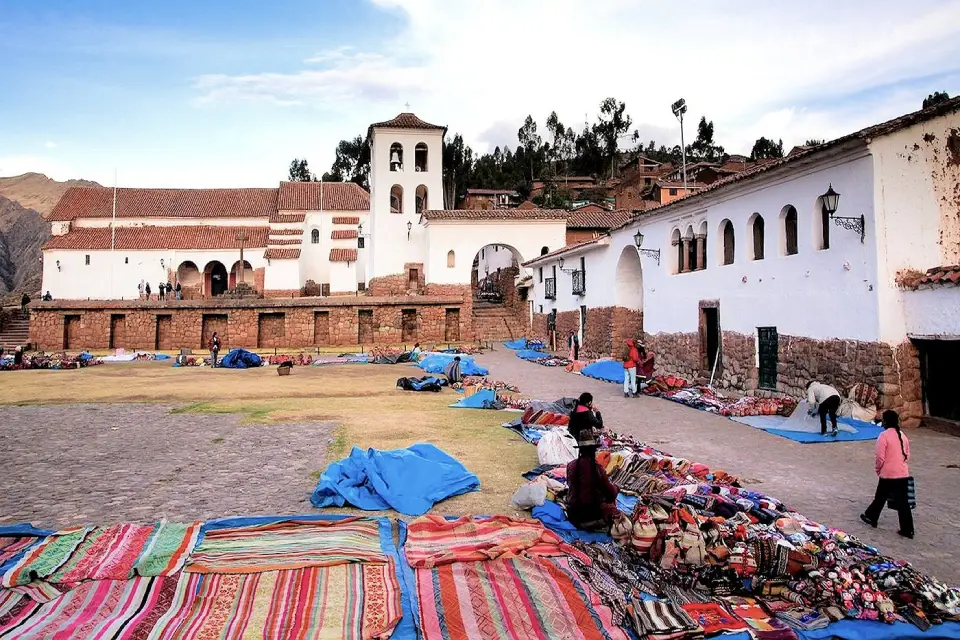 Plaza pincipal de Chinchero