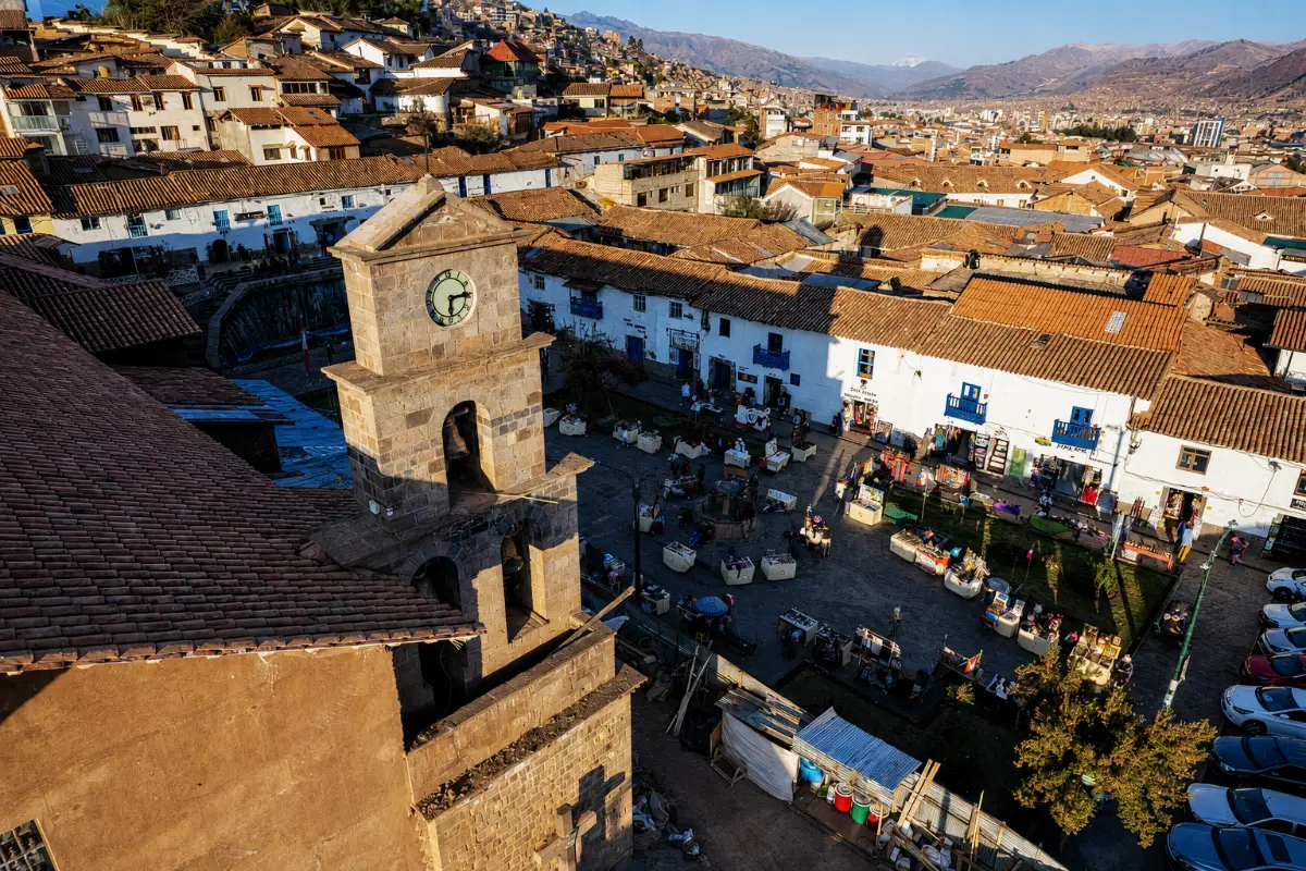 Vista panorámica de la Plazoleta de San Blas | Trekero