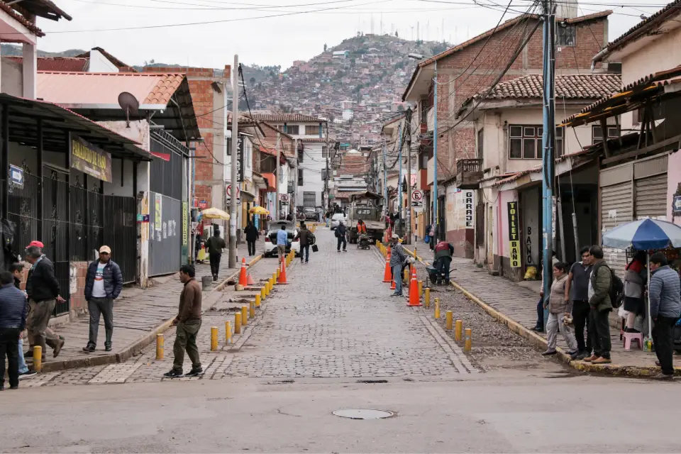 Calle pavitos de donde salen los carros para Urubamba y Ollantaytambo