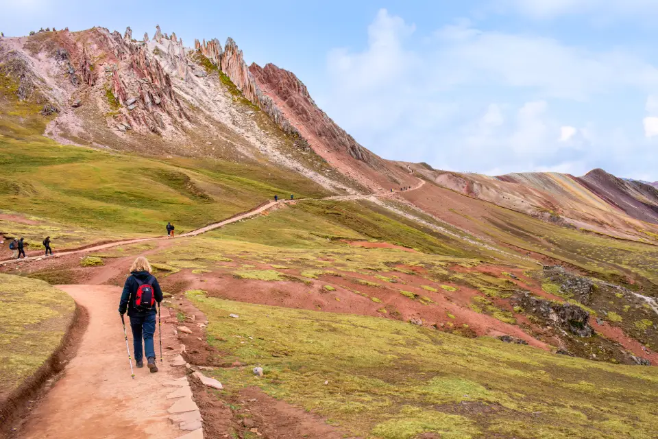 Camino a la Montaña de Colores Palcoyo