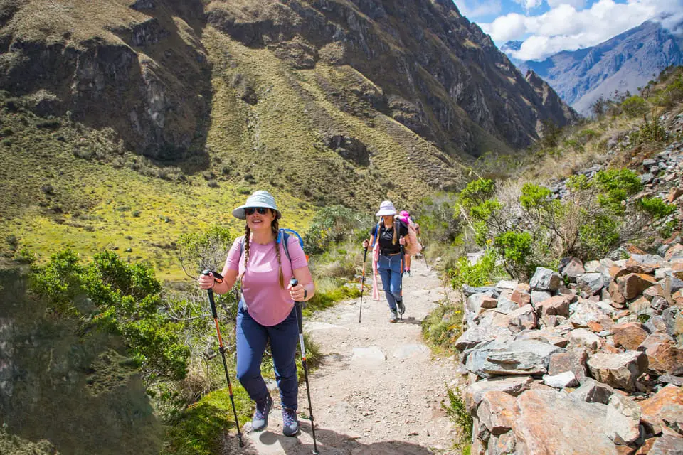 El sendero a Warmiwañusca