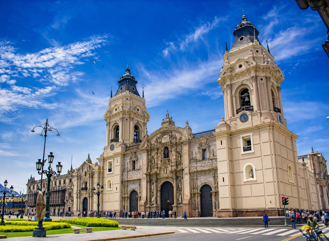 Fachada de la Catedral de Lima