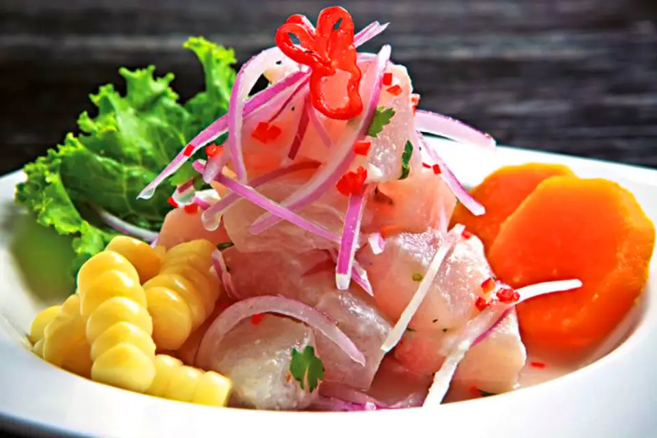 Ceviche en el mercado