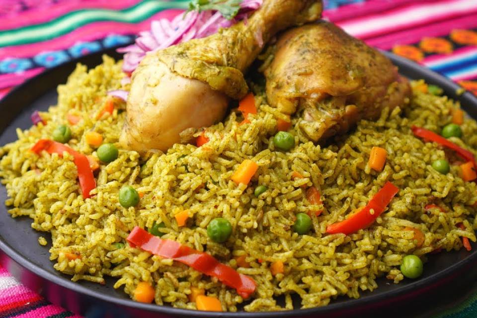 Arroz con pollo, clásico de la comida peruana casera
