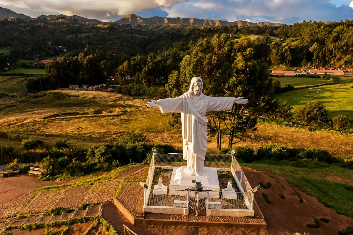 Cristo Blanco de Cusco | Trekero