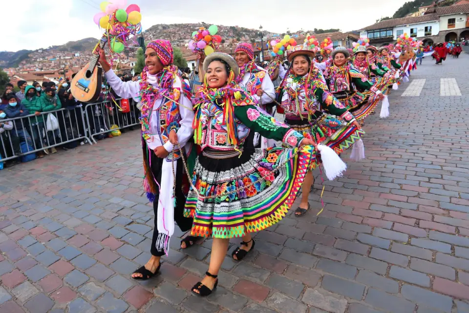 Danzas en los Carnavales en Cusco