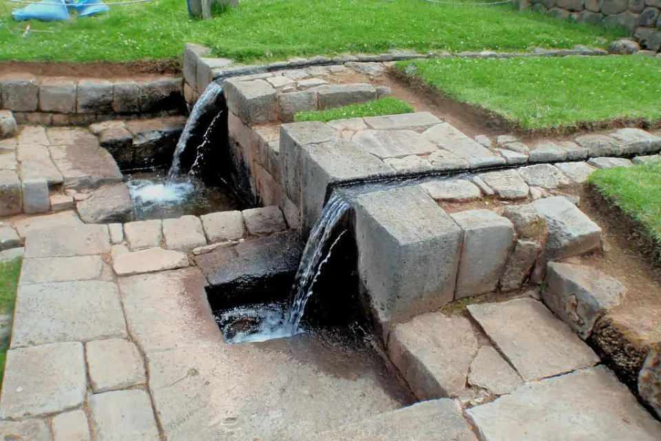 Fuentes de agua de Parque Arqueologico de Tipón 