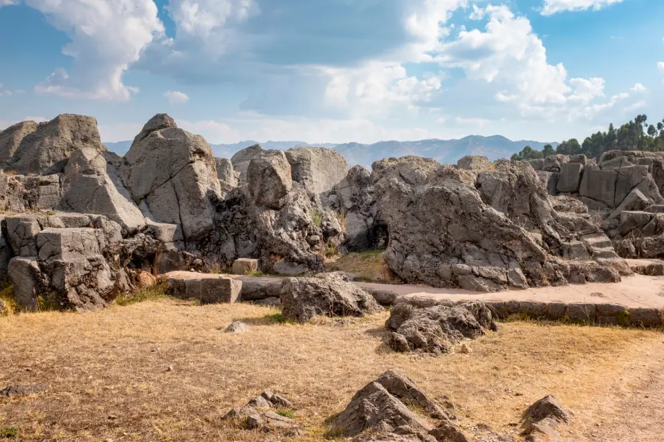 Piedras talladas en Q'enqo