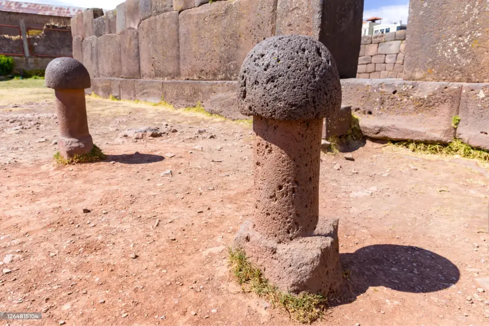 Líticos en el templo de la fertilidad