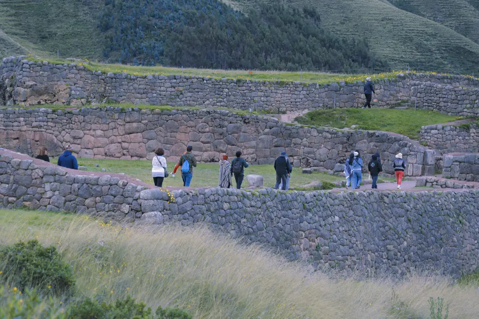 Los muros inca en Puca Pucara