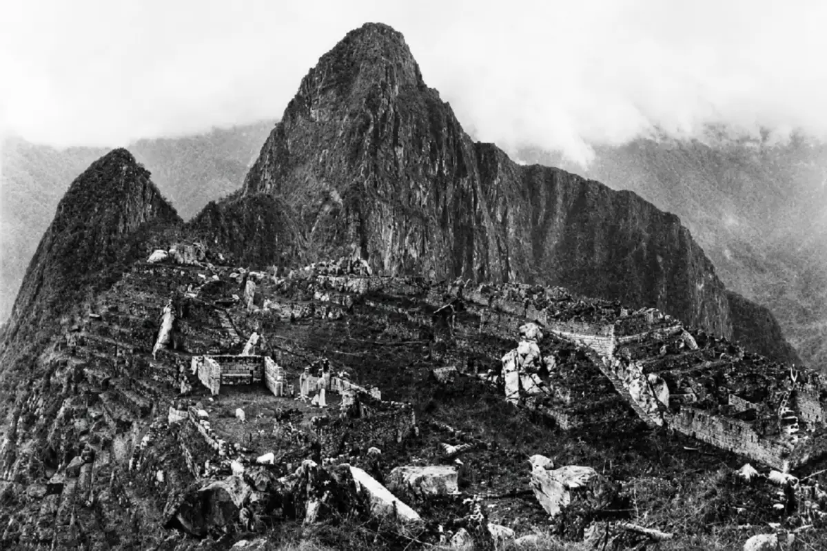 Vista panorámica de Machu Picchu en 1912 | Trekero