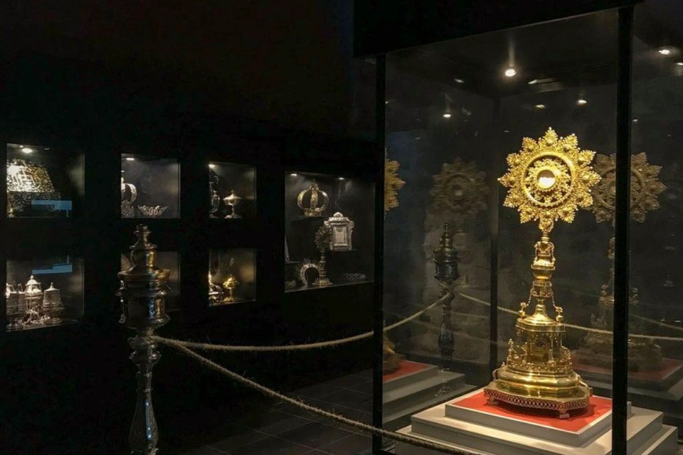Custodia de La Merced en el Museo del Convento de La Merced - museos en cusco