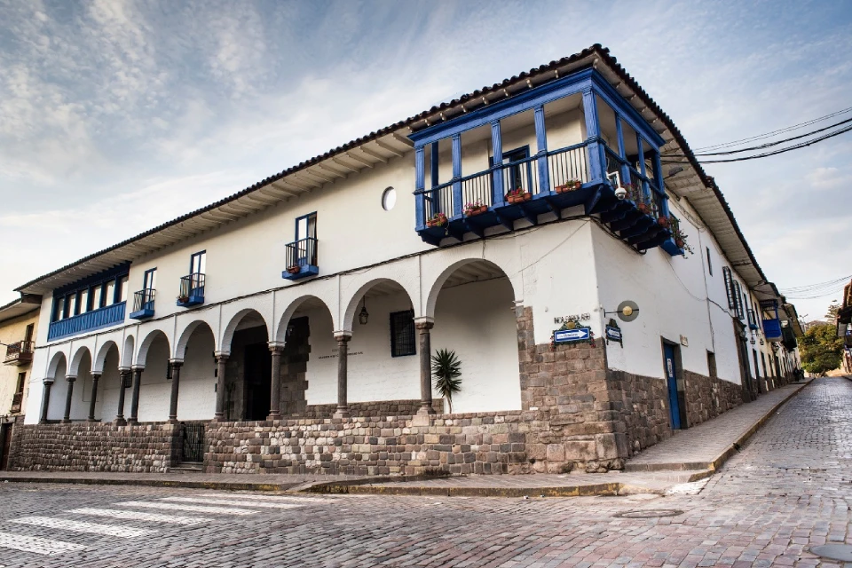 Fachada del Museo Histórico Regional, uno de los museos en Cusco