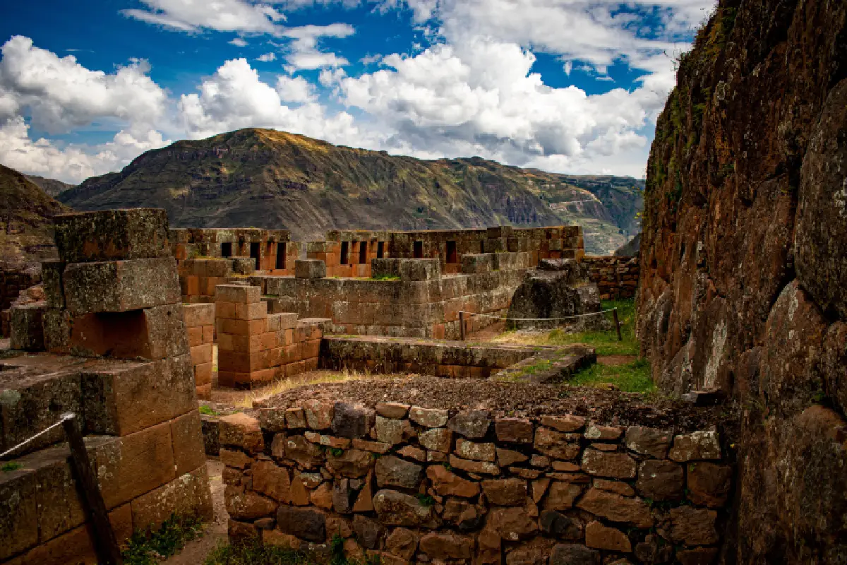 Recintos incas del Parque Arqueológico de Pisac | Trekero