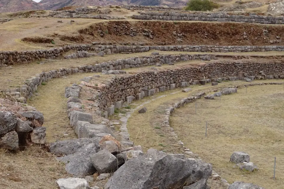 Qocha en Sacsayhuamán