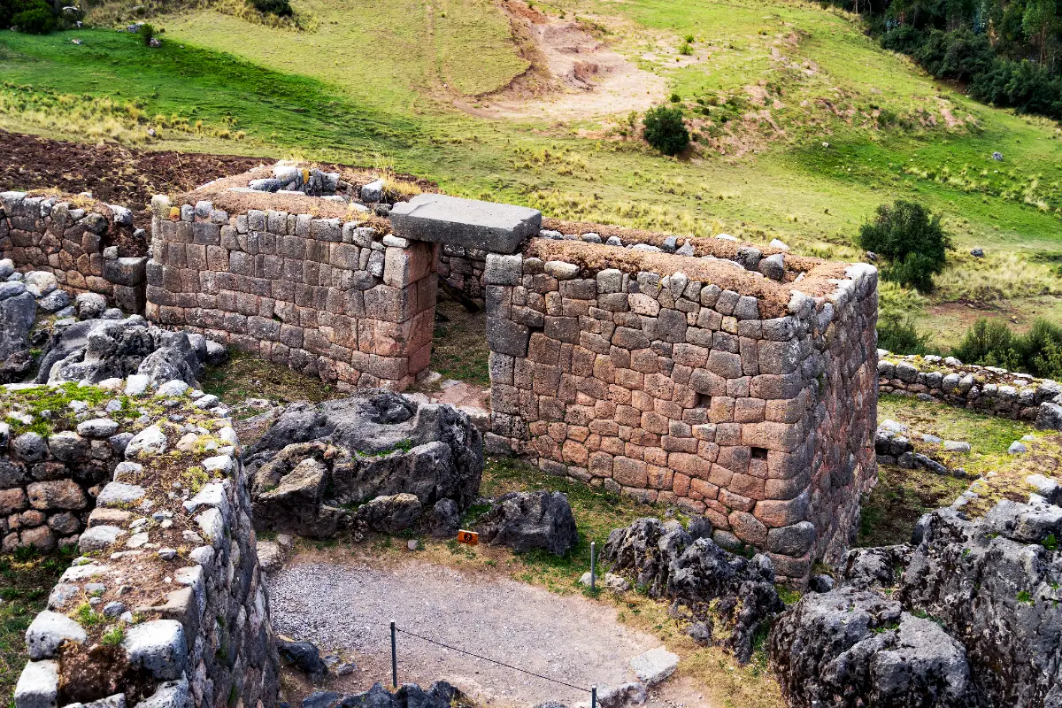 Recinto de piedra en Puca Pucara | Trekero