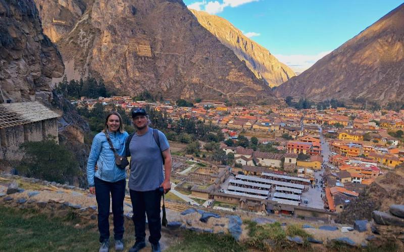 Vista del pueblo y valle de Ollantaytambo | Trekero