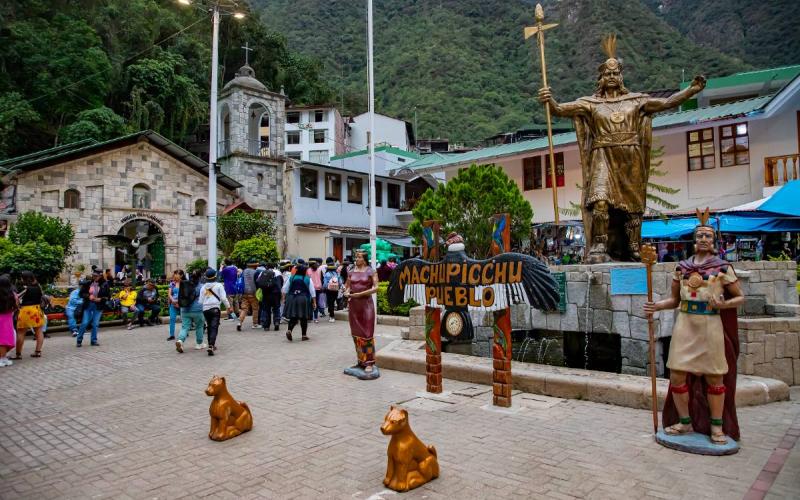 Machu Picchu Pueblo en Aguas Calientes | Trekero