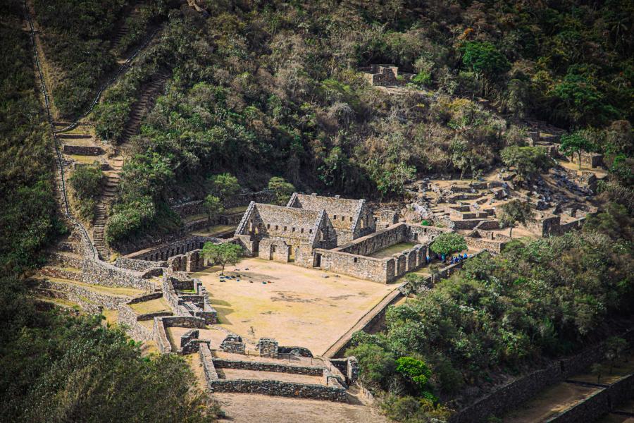 Choquequirao Trek to Machu Picchu