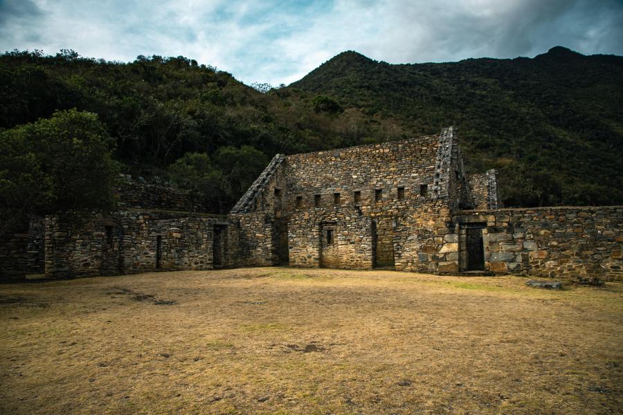 Choquequirao Trek to Machu Picchu