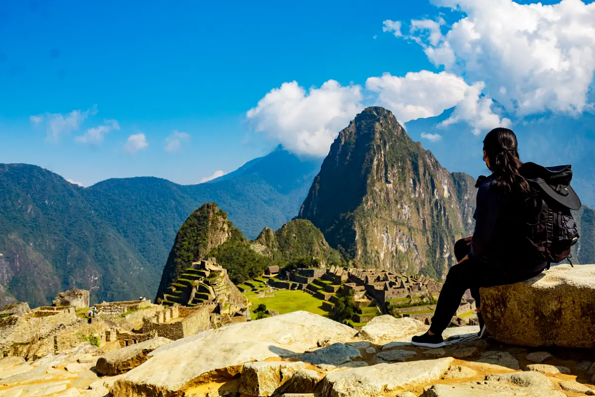 Huchuy Picchu y Huayna Picchu desde Machu Picchu | Trekero