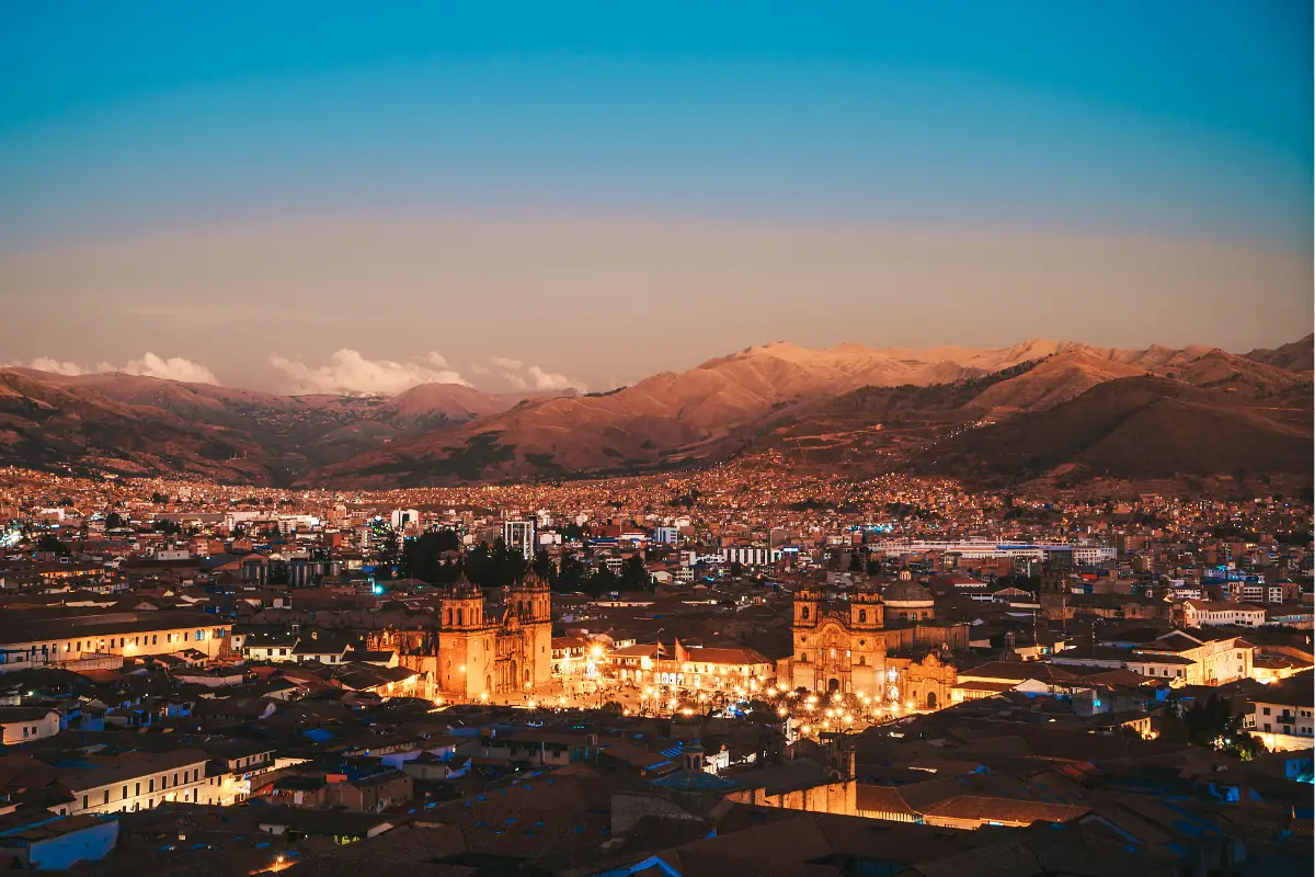 Panorámica de Cusco al atardecer | Trekero